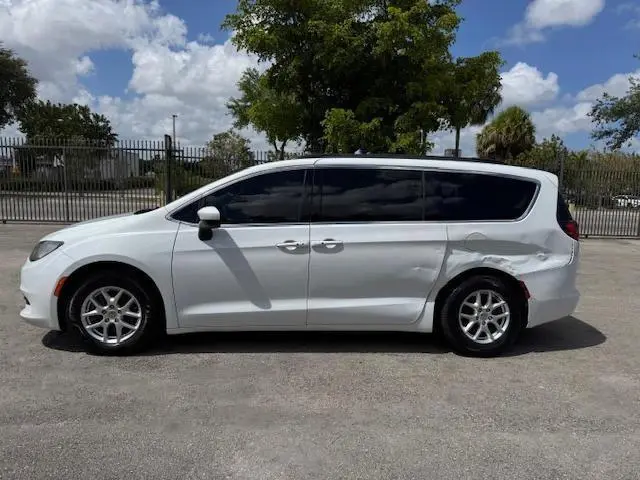 2020 CHRYSLER VOYAGER LXI  