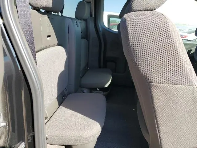 2016 NISSAN FRONTIER S  