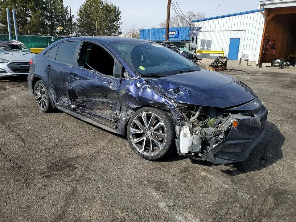 2020 TOYOTA COROLLA SE  