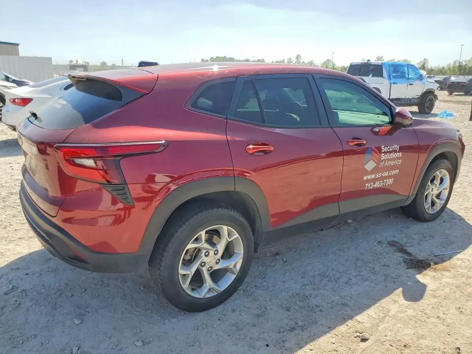 2024 CHEVROLET TRAX LS  