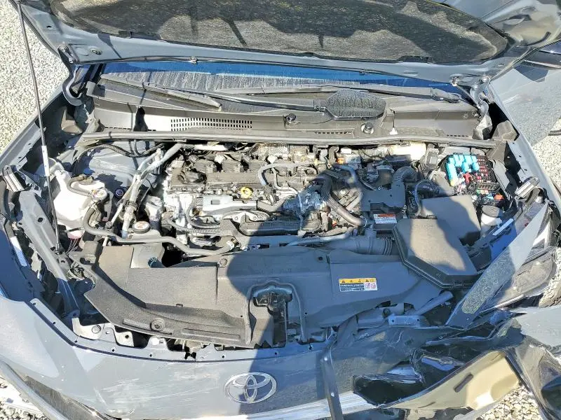 2025 TOYOTA PRIUS LE  