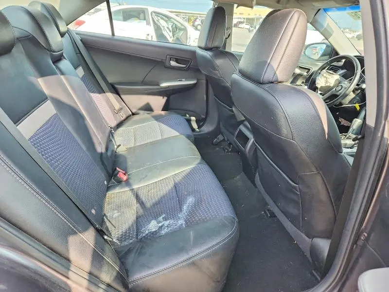2014 TOYOTA CAMRY SE  