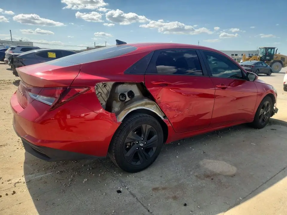2021 HYUNDAI ELANTRA SEL  