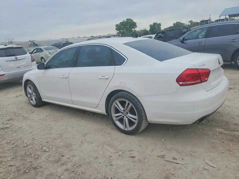 2014 VOLKSWAGEN PASSAT SE  