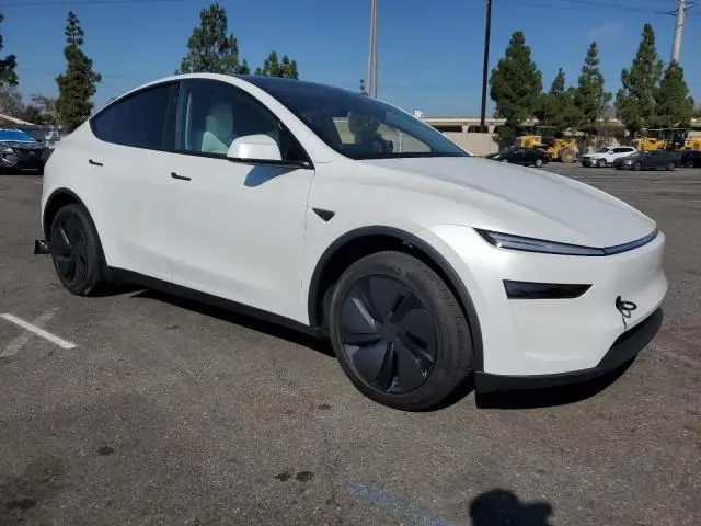 2026 TESLA MODEL Y