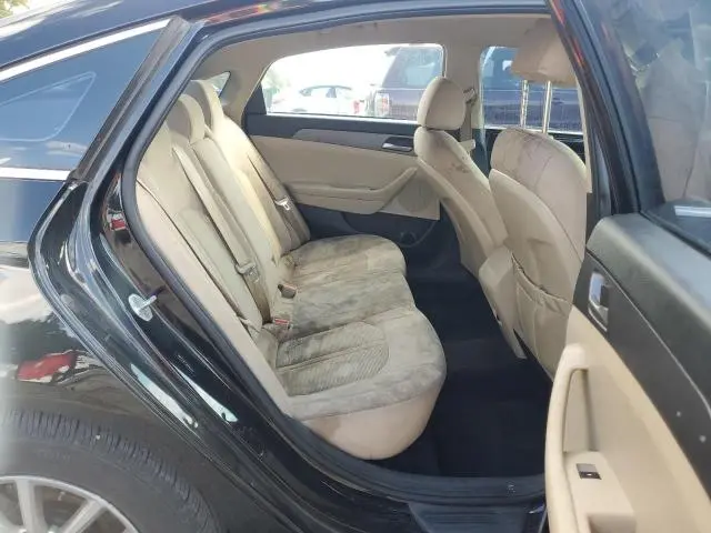 2018 HYUNDAI SONATA SE  