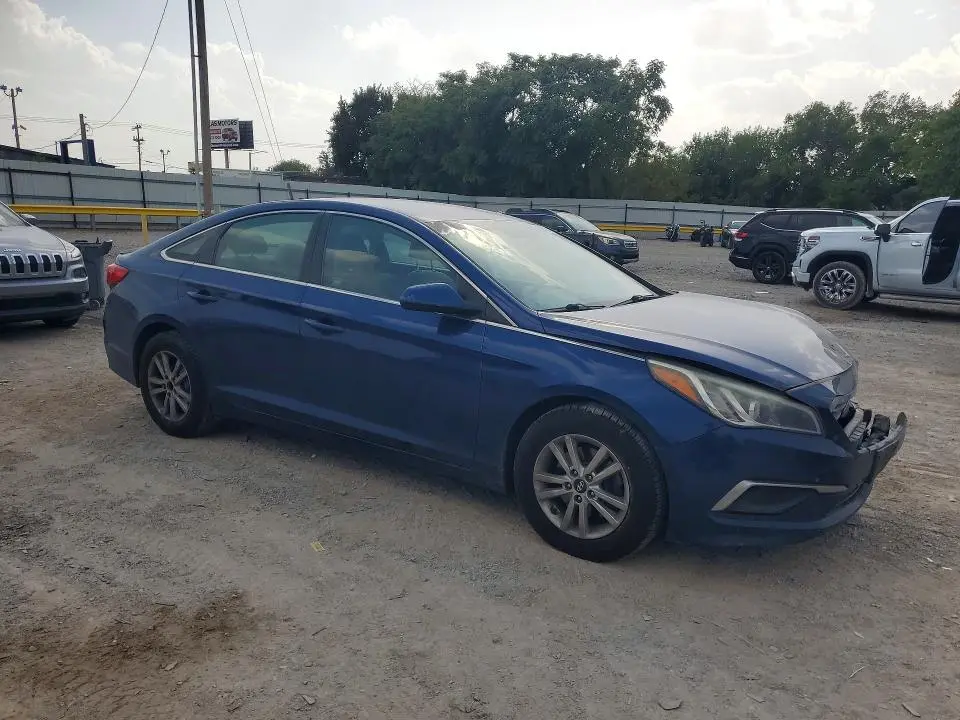 2017 HYUNDAI SONATA SE  