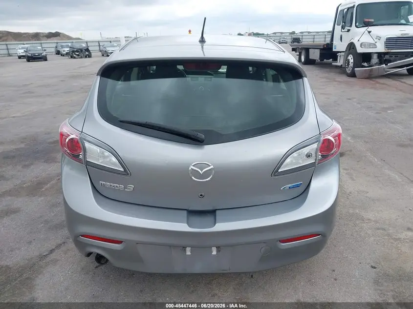 2013 MAZDA MAZDA3 I TOURING