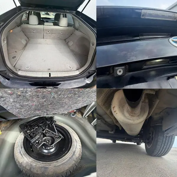 2012 TOYOTA PRIUS THREE  