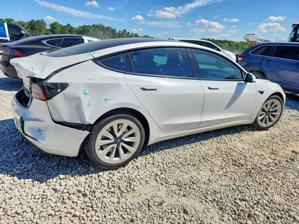2022 TESLA MODEL 3   