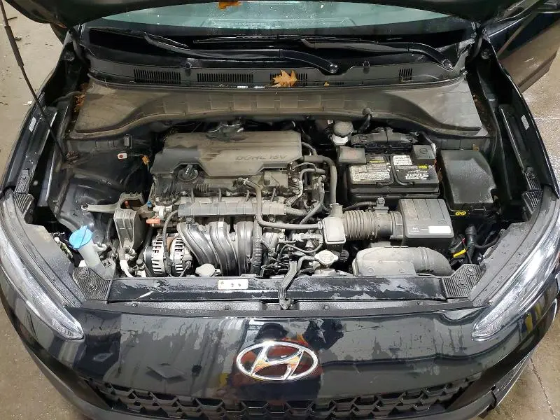 2023 HYUNDAI KONA SE  