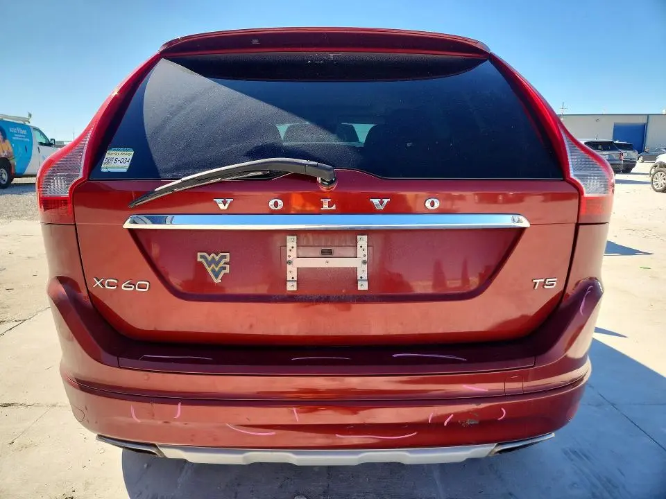 2016 VOLVO XC60 T5 PREMIER  