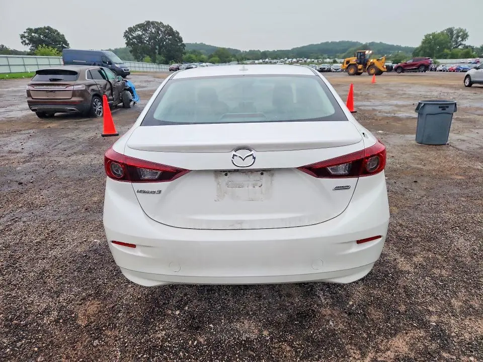 2017 MAZDA 3 TOURING  