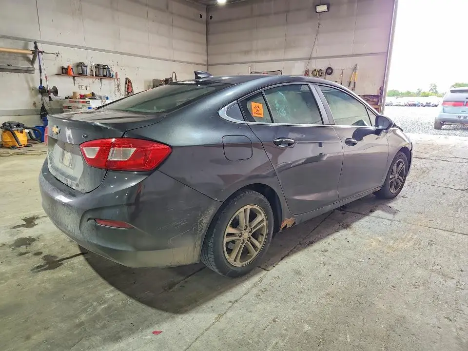 2016 CHEVROLET CRUZE LT  