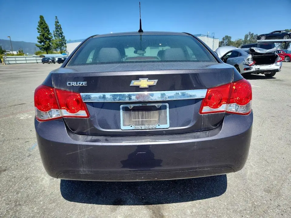 2014 CHEVROLET CRUZE LS  