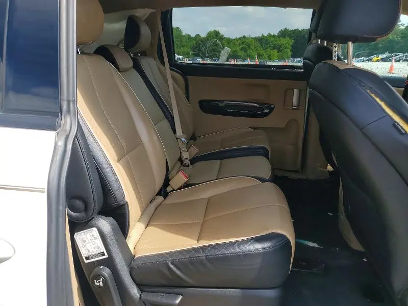 2016 KIA SEDONA EX  