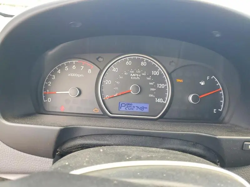 2010 HYUNDAI ELANTRA GLS  