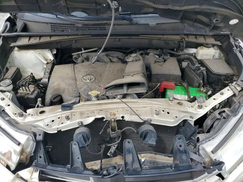 2017 TOYOTA HIGHLANDER XLE  