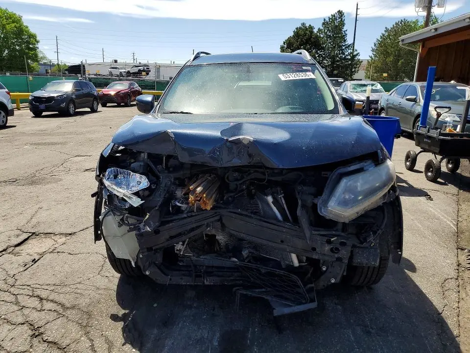 2016 NISSAN ROGUE SV  