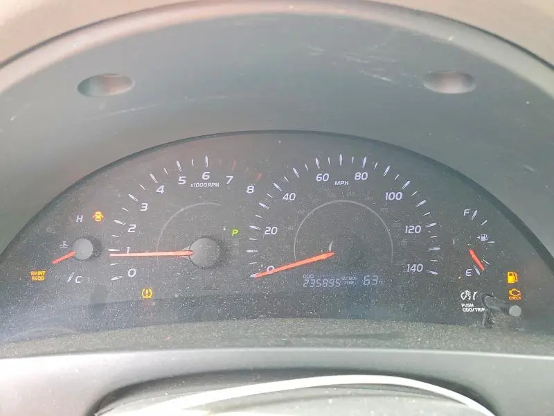2010 TOYOTA CAMRY BASE  
