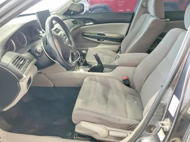 2011 HONDA ACCORD LX  