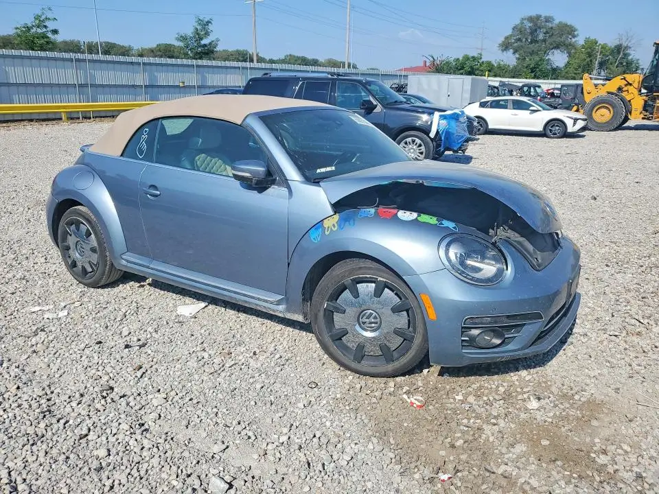 2019 VOLKSWAGEN BEETLE S  