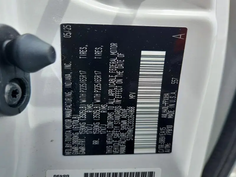 2025 TOYOTA SIENNA XLE 8-PASSENGER  