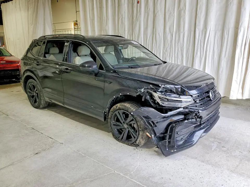 2024 VOLKSWAGEN TIGUAN SE R-LINE BLACK  
