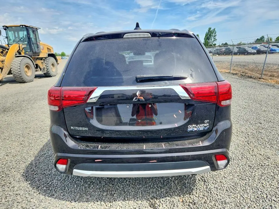 2018 MITSUBISHI OUTLANDER SE  