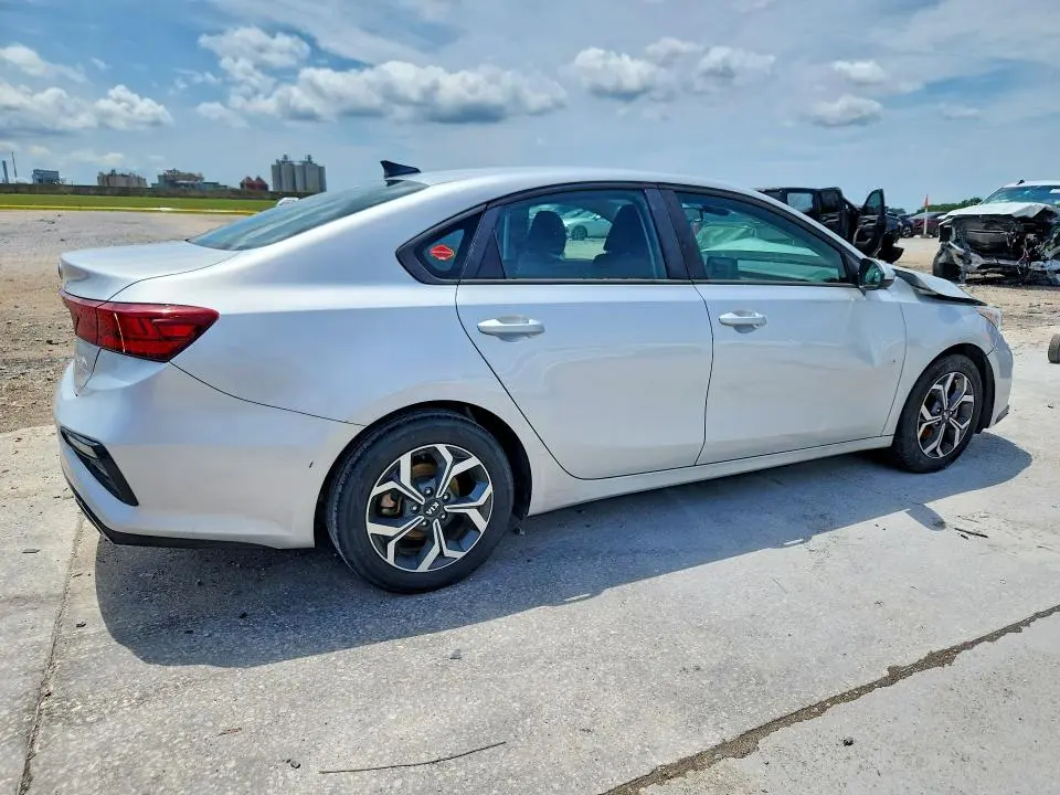 2019 KIA FORTE LXS  