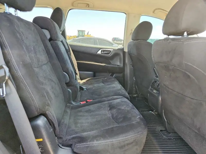 2015 NISSAN PATHFINDER SV  