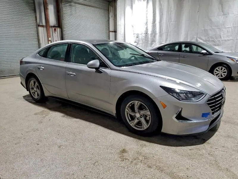 2020 HYUNDAI SONATA SE  