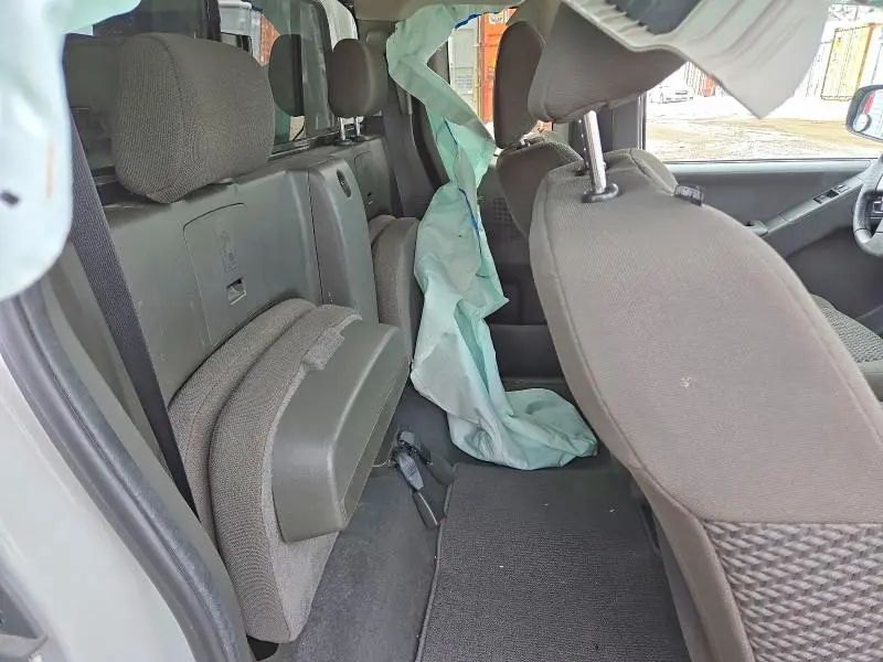 2018 NISSAN FRONTIER SV V6  