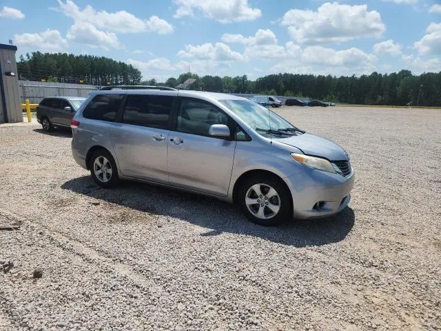 2011 TOYOTA SIENNA LE  