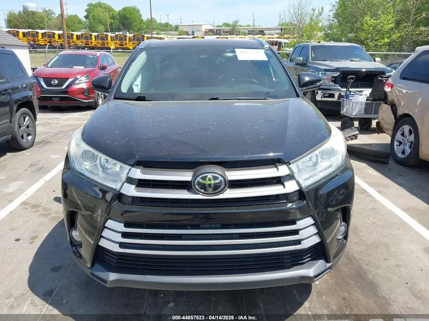 2019 TOYOTA HIGHLANDER XLE