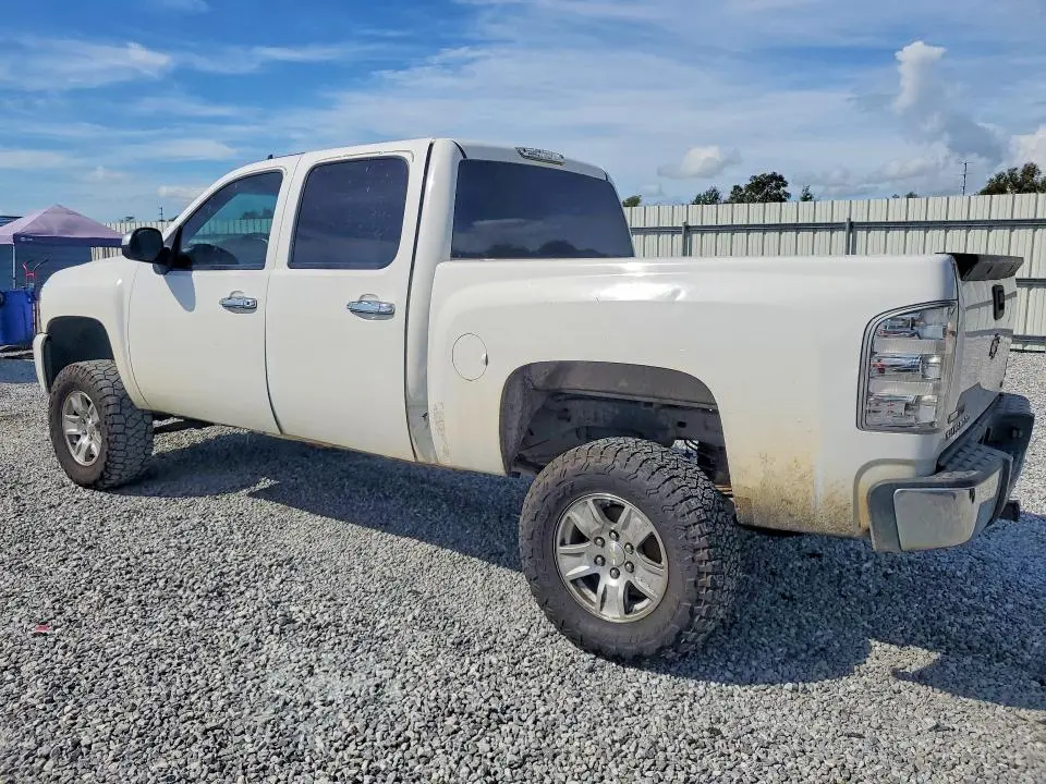 2011 CHEVROLET SILVERADO K1500 LT  