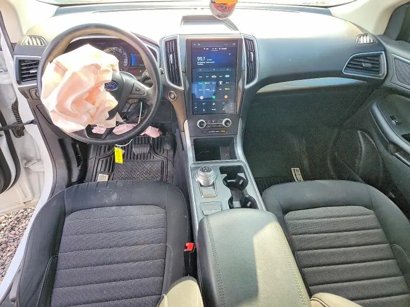 2021 FORD EDGE SE  