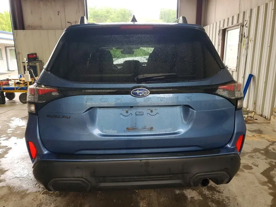 2025 SUBARU FORESTER LIMITED  