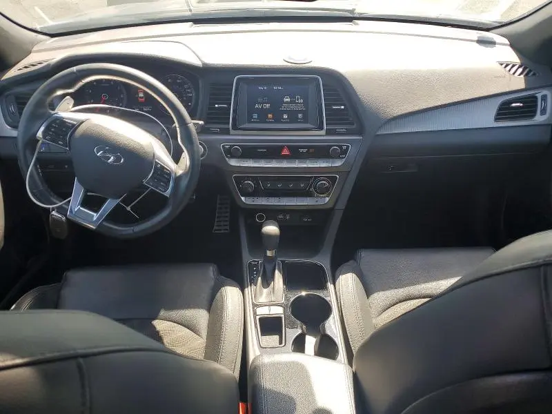 2018 HYUNDAI SONATA SPORT  