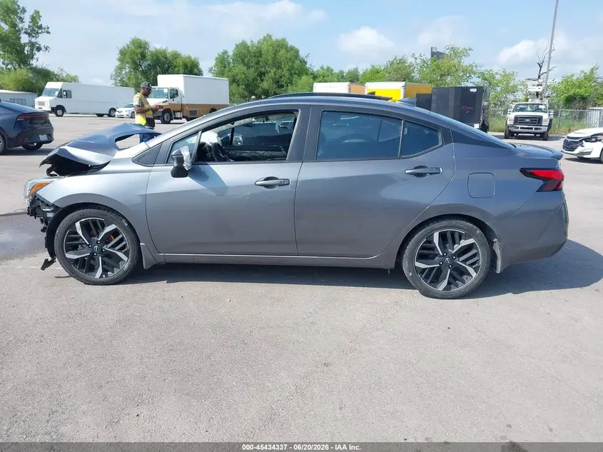 2024 NISSAN VERSA 1.6 SR