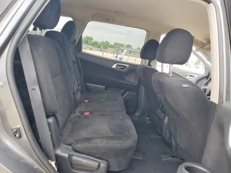 2015 NISSAN PATHFINDER SV  