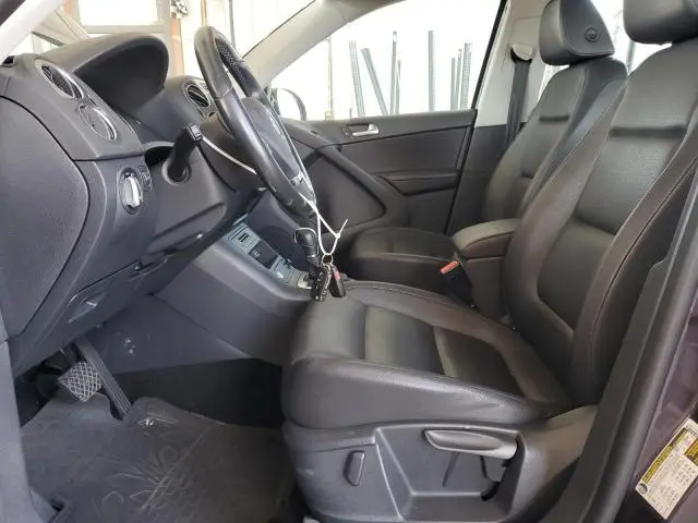 2016 VOLKSWAGEN TIGUAN S  