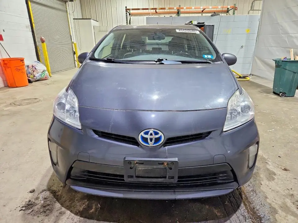 2015 TOYOTA PRIUS TWO  