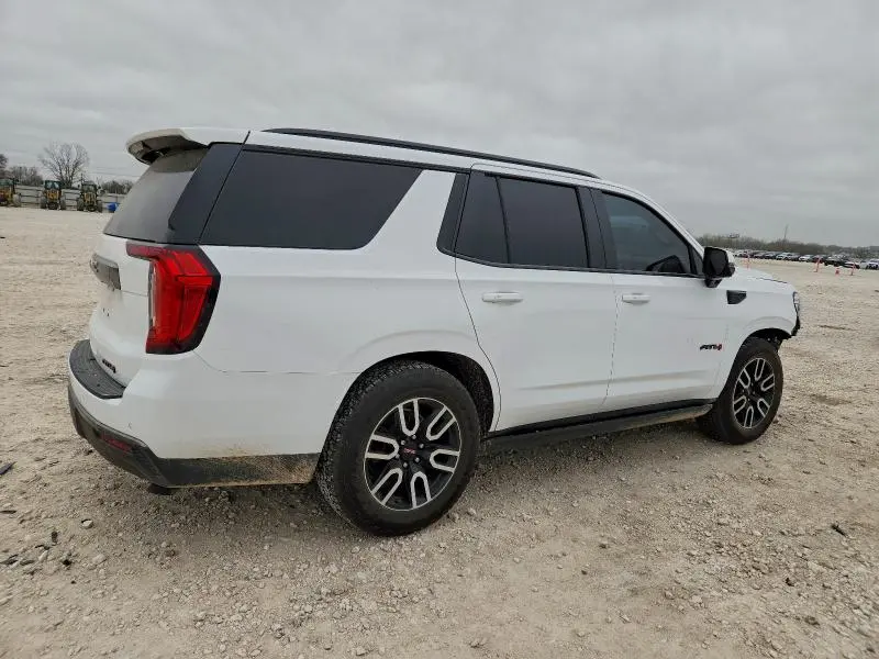 2021 GMC YUKON AT4  