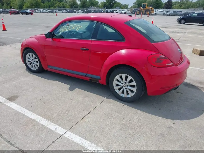 2013 VOLKSWAGEN BEETLE 2.5L/2.5L FENDER EDITION