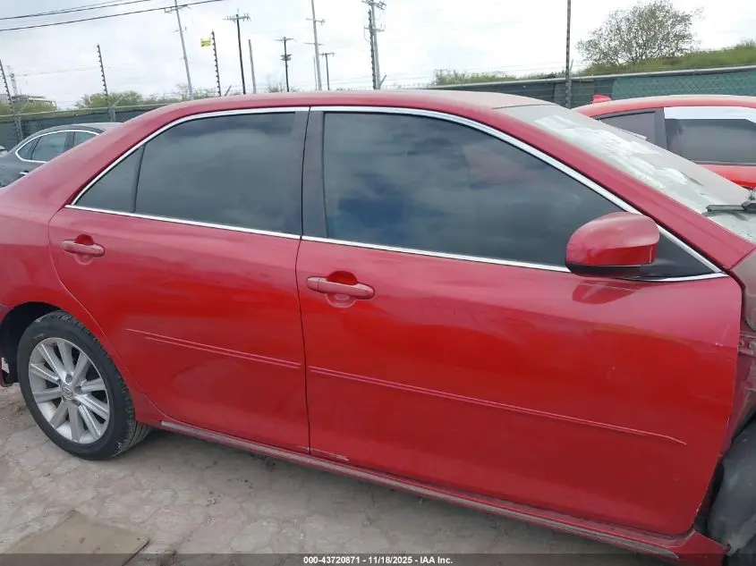 2014 TOYOTA CAMRY XLE