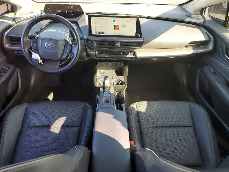 2023 TOYOTA PRIUS XLE  