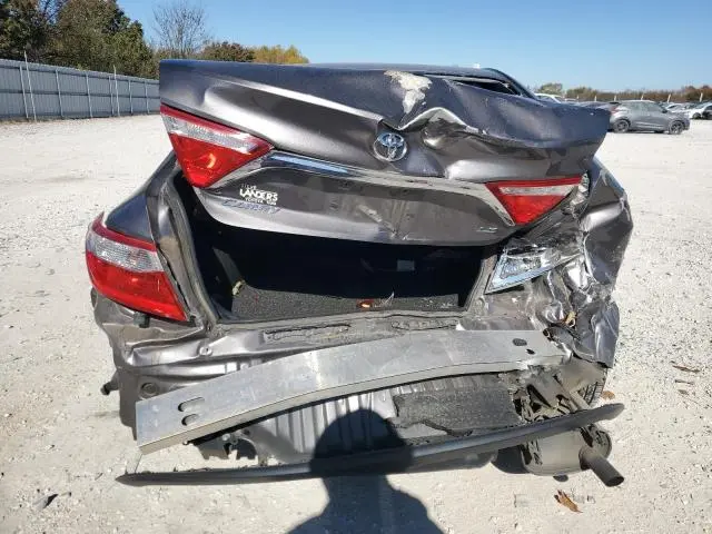 2016 TOYOTA CAMRY LE  