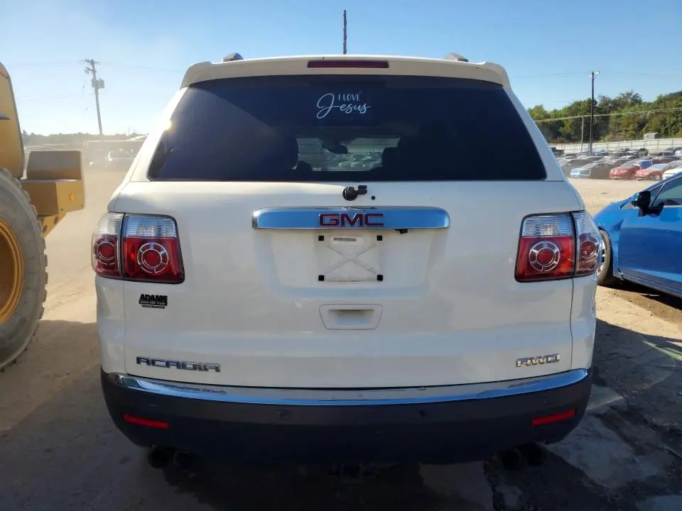 2011 GMC ACADIA SLT-2  