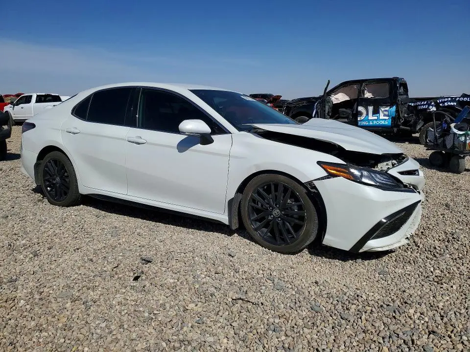 2022 TOYOTA CAMRY XSE  